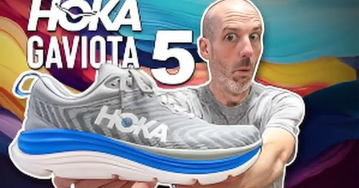 Best Shoes for Standing All Day – My Honest Hoka Clifton 9 Experience